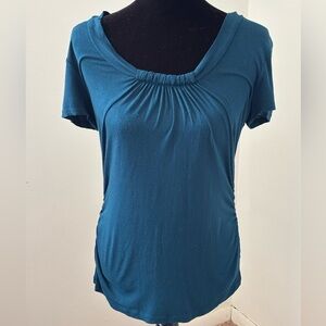 New York and Company Women's Teal Short Sleeve Scoop Neck Top